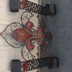 Wall and candle decorations